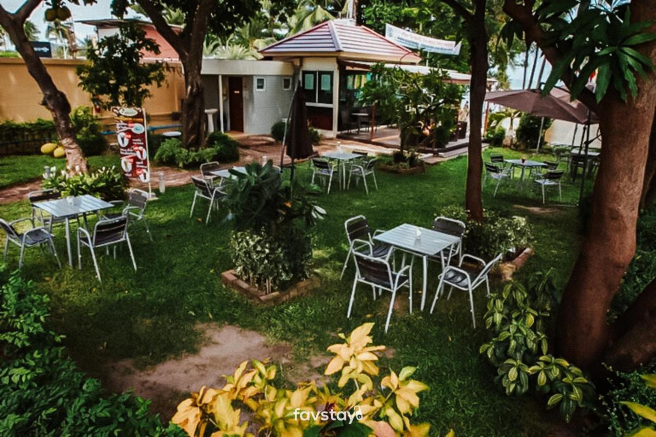 Twin Palms Suites And Residence Pattaya Extérieur photo