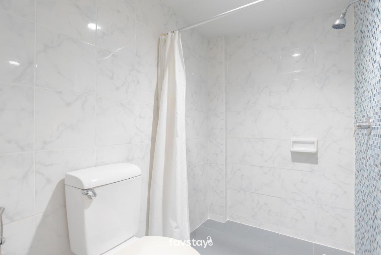 Twin Palms Suites And Residence Pattaya Extérieur photo